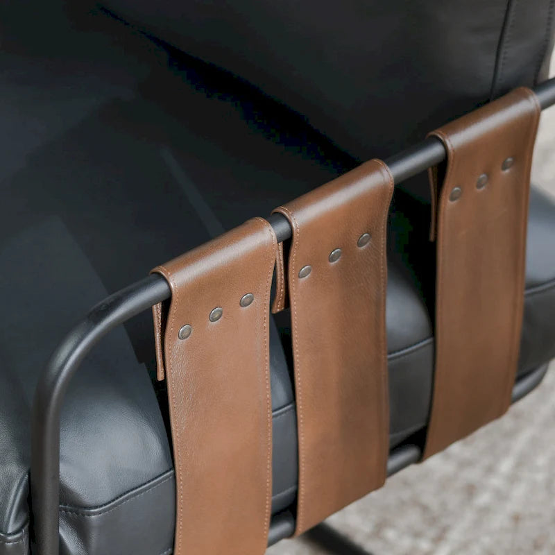 Fauteuil d'appoint en cuir pleine fleur avec cadre en métal à lanières croisées – Style industriel moderne
